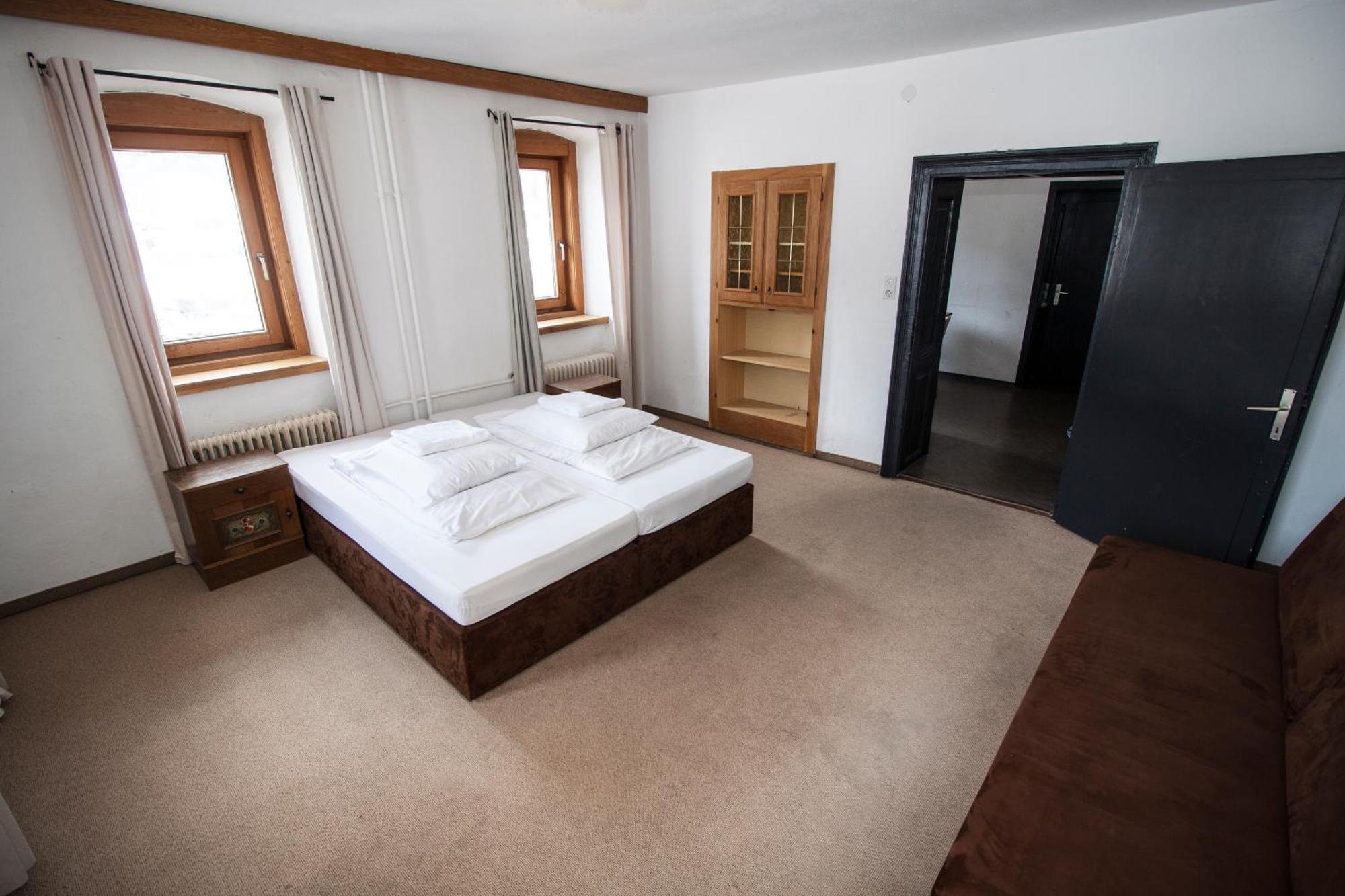 Hostel Chillertal Mayrhofen Room photo