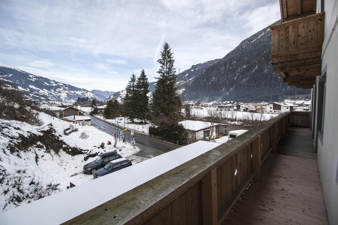 Hostel Chillertal Mayrhofen Room photo